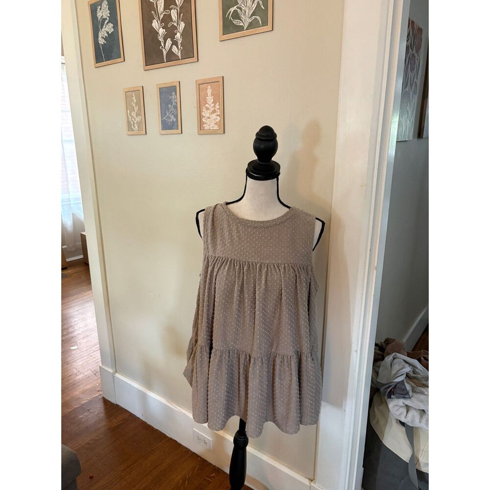 Entro Swiss Dot Tiered Sleeveless Tunic Top Women's Taupe Beige Babydoll Blouse